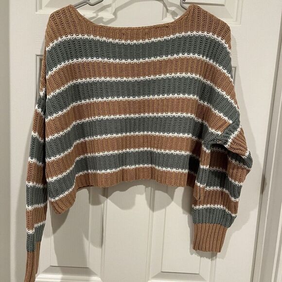 American Eagle Sweater Womens Medium Cropped Oversized Green/Tan/White Knit - Picture 2 of 11